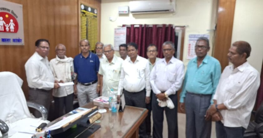 14 साल से रुकी थी जीपीएफ की राशि, पेंशनर संघ की हुई एंट्री ,फिर मिले 8 लाख 45 हजार