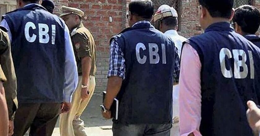 छत्तीसगढ़ की राजनीति में बड़ी हलचल, पूर्व सीएम भिलाई विधायक समेत 4 IPS के घर CBI की दबिश,