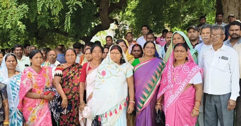 भानुप्रतापपुर और कच्चे परिवहन संघ में ठनी,भानुप्रतापपुर परिवहन संघ ने हिस्सेदारी बढ़ाने की मांग की, कच्चे परिवहन संघ बोला नहीं बढ़ने देंगे