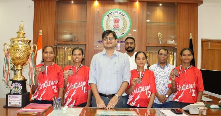 राज्य अलंकरण से सम्मानित किए जाएंगे बीजापुर के  राकेश  कड़ती