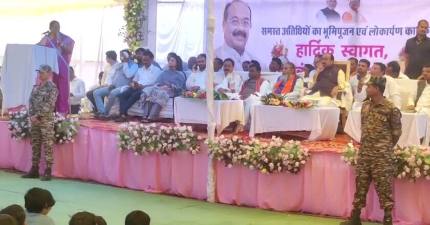 डिप्टी सीएम के सामने ही अधिकारियों पर विधायक ने लगाए गंभीर आरोप, हर कोई रह गया हैरान, देखिए वीडियो