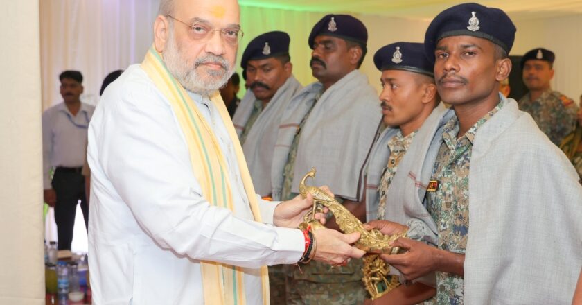 सबसे बड़े नक्सल ऑपरेशन को अंजाम देने वाले जवानों का केंद्रीय गृहमंत्री ने किया सम्मान, कर्रेगुट्टा पहाड़ी पर 21 दिन तक चला था ऑपरेशन ब्लैक फॉरेस्ट