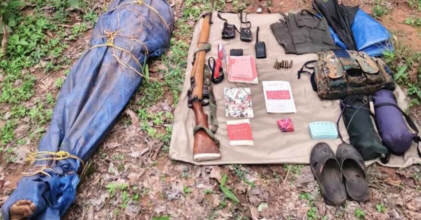 बड़े नक्सलियों के जमावड़े की सूचना पर ऑपरेशन, 8 लाख ईनामी नक्सली ढेर