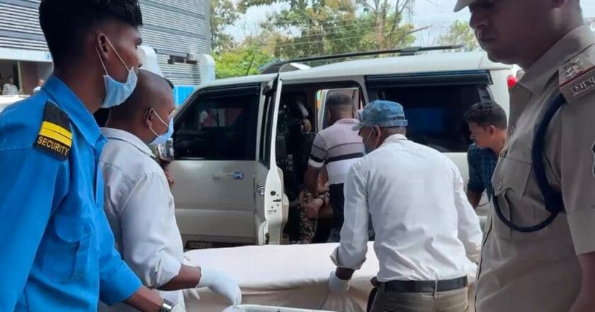 दंतेवाड़ा में नक्सलियों की प्लांट आईईडी ब्लास्ट, CRPF के निरीक्षक और जवान घायल