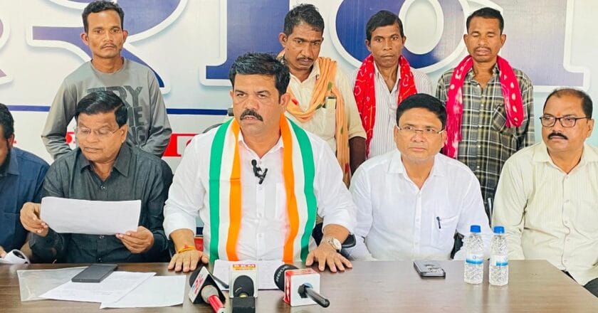 विस्थापित हुए पांच परिवारों की 109 एकड़ पैतृक भूमि पर उद्योगपति का कब्जा, कांग्रेस विधायक ने लगाए गंभीर आरोप 